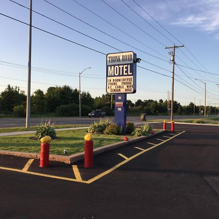 Trunk Road Motel Sault Ste. Marie Dış mekan fotoğraf