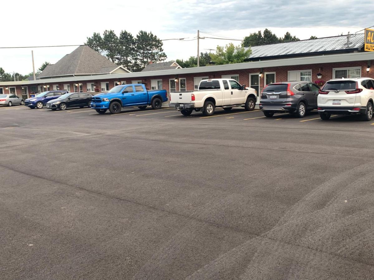 Trunk Road Motel Sault Ste. Marie Dış mekan fotoğraf