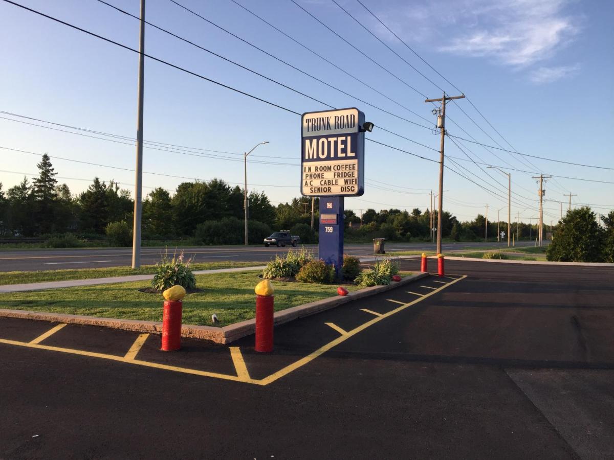 Trunk Road Motel Sault Ste. Marie Dış mekan fotoğraf