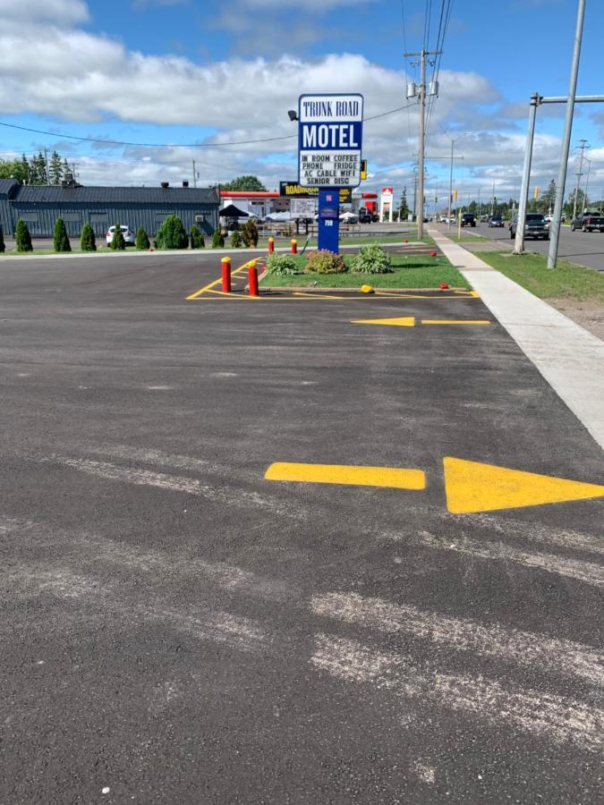 Trunk Road Motel Sault Ste. Marie Dış mekan fotoğraf